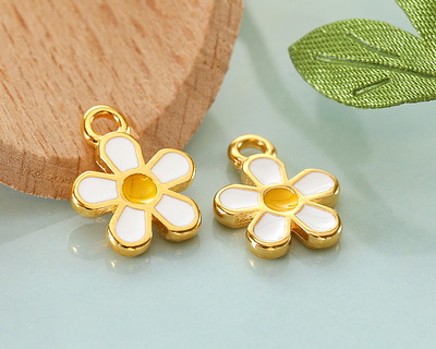 24K Gold (plated) White/Yellow Enamel Daisy Focal 10.5x13.5mm