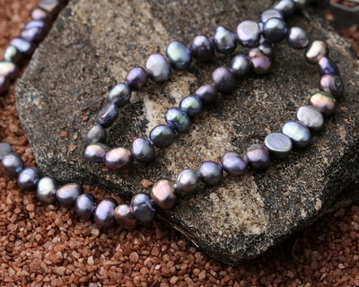 Peacock Freshwater Flat-Sided Potato Pearl 5-6mm