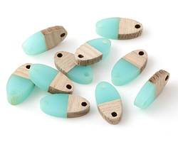 Wood & Sea Green Resin Oval Focal Link 17x8.5mm