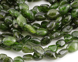 Chrome Diopside Medium Pebble 6-10x6-8mm