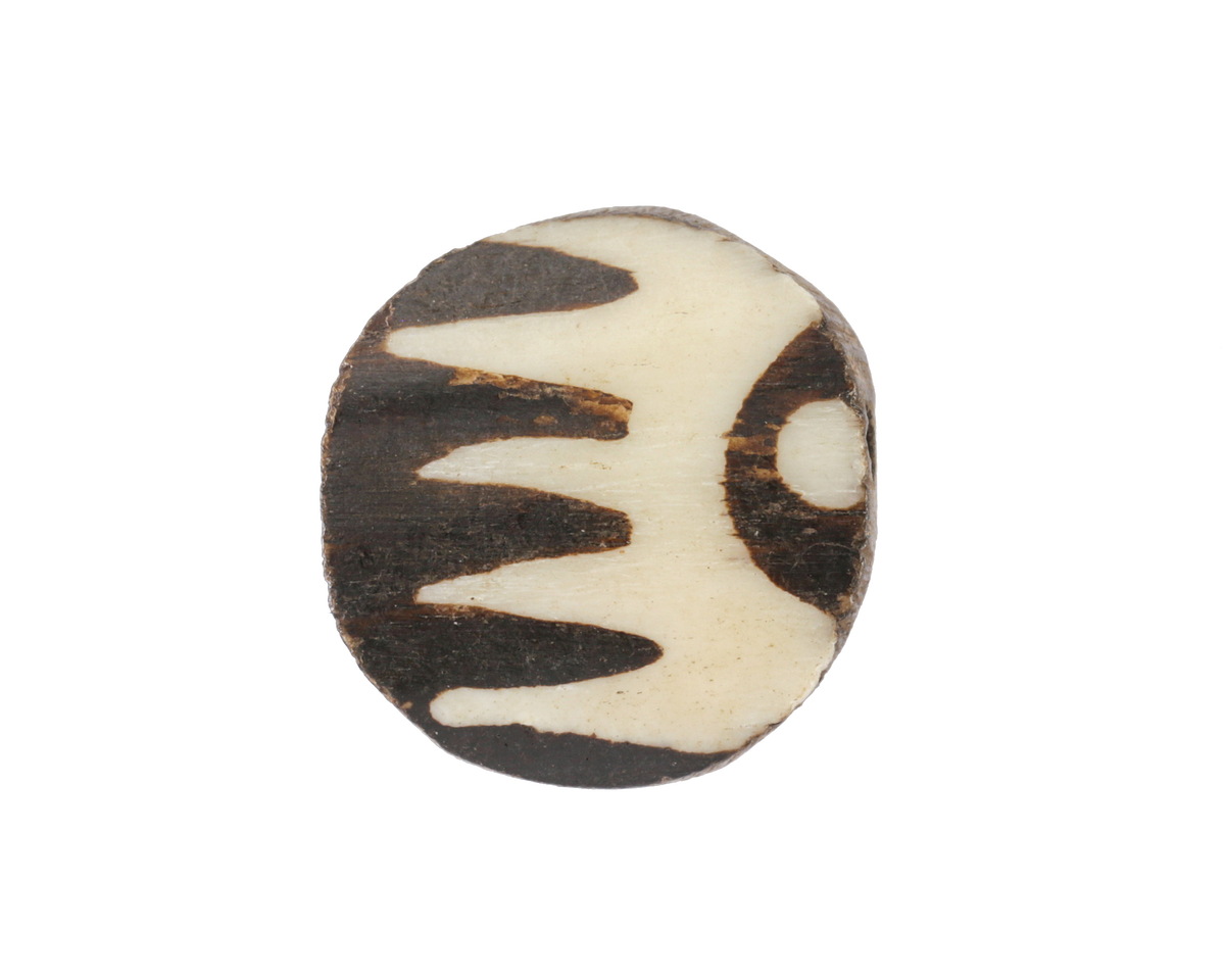 African Batiked Bone Radiant Tile 19-22x20-23mm