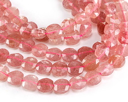 Strawberry Quartz Microfaceted Square 8mm
