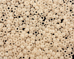 TOHO Ceylon Light Ivory Round 8/0 Seed Bead