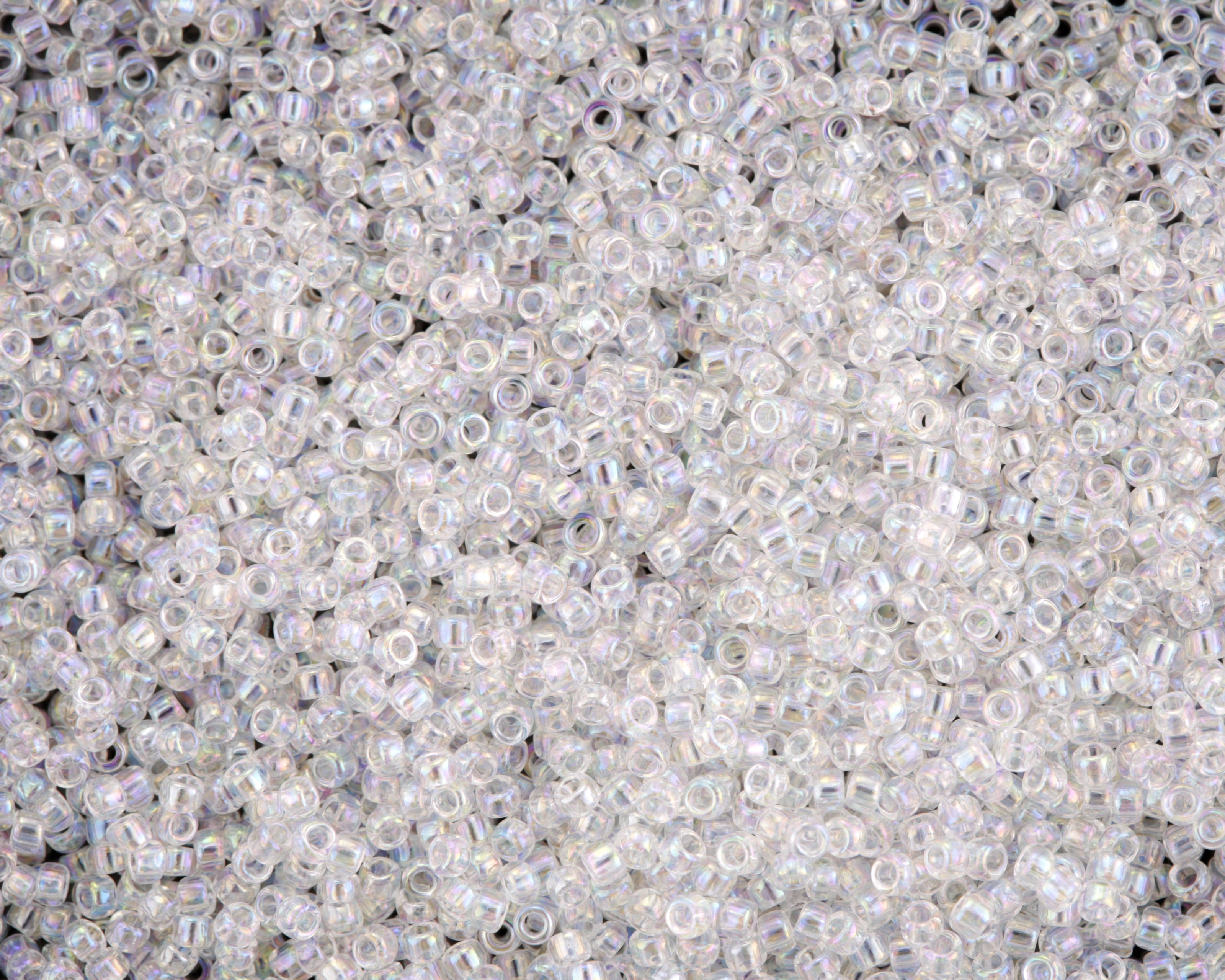 TOHO Transparent Rainbow Crystal Round 15/0 Seed Bead