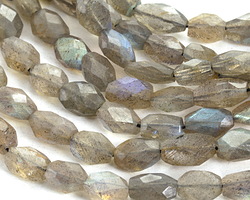 Labradorite Faceted Oval 6-10x6-7mm