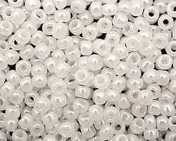 TOHO Ceylon Snowflake Round 6/0 Seed Bead